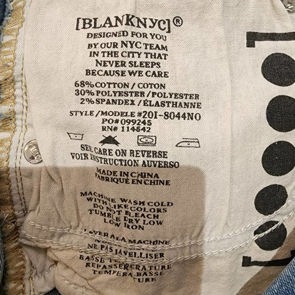 Blank NYC Wedgie distressed cut off stretch denim shorts. EUC - Picture 5 of 6